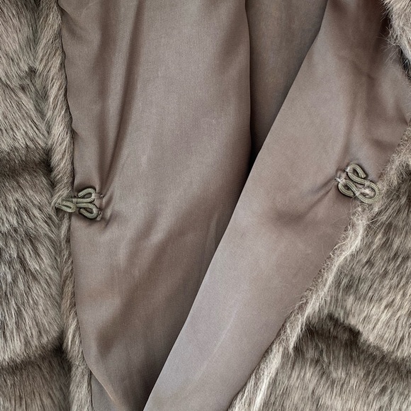 Joie Faux Fur Vest - Picture 3 of 6